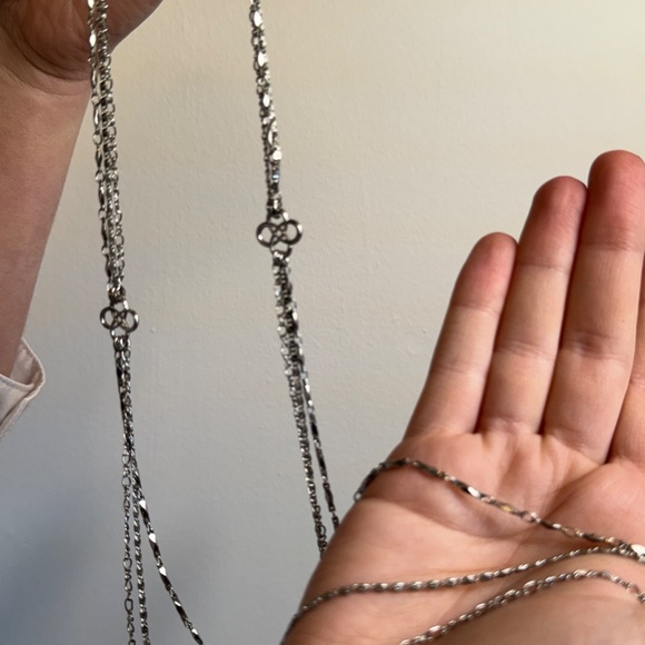 Stella & Dot Long Silver Necklace - Picture 4 of 4